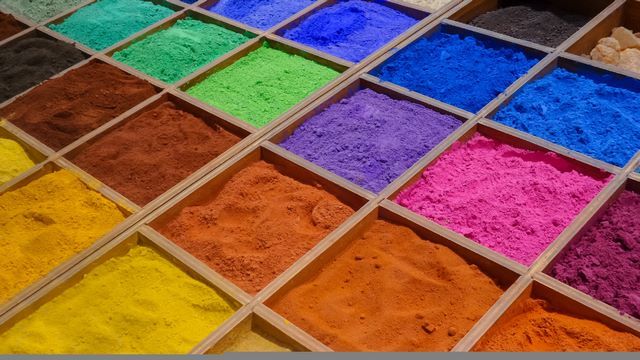 Pigmenty perłowe i barwniki do żywic epoksydowych